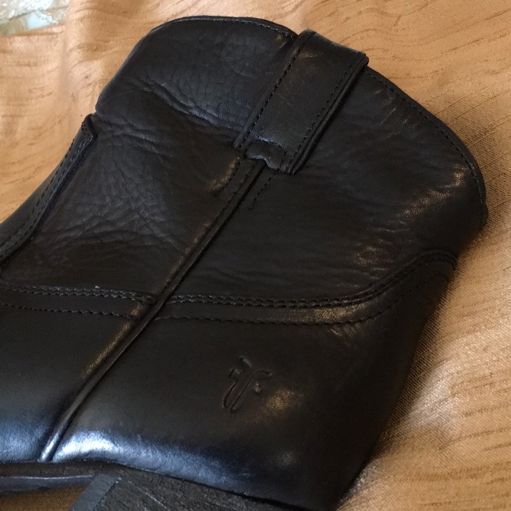 Frye Black Leather Ankle Boots 9.5B - Picture 6 of 9